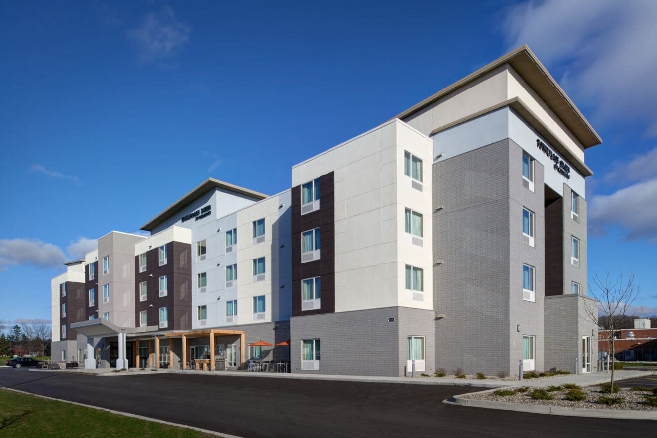 Towneplace Suites By Marriott Grand Rapids Airport Exterior photo